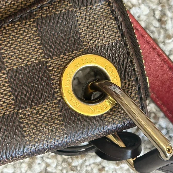 Louis Vuitton South Bank Besace - Picture 15 of 16